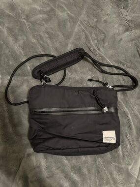 lululemon athletica Black Lightweight Crossbody Bag
